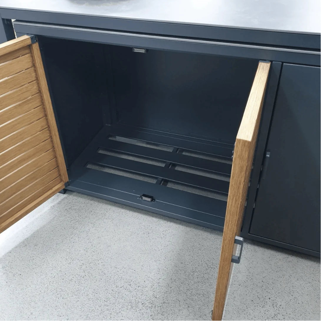 CUCINA SWIVEL WORK STATION