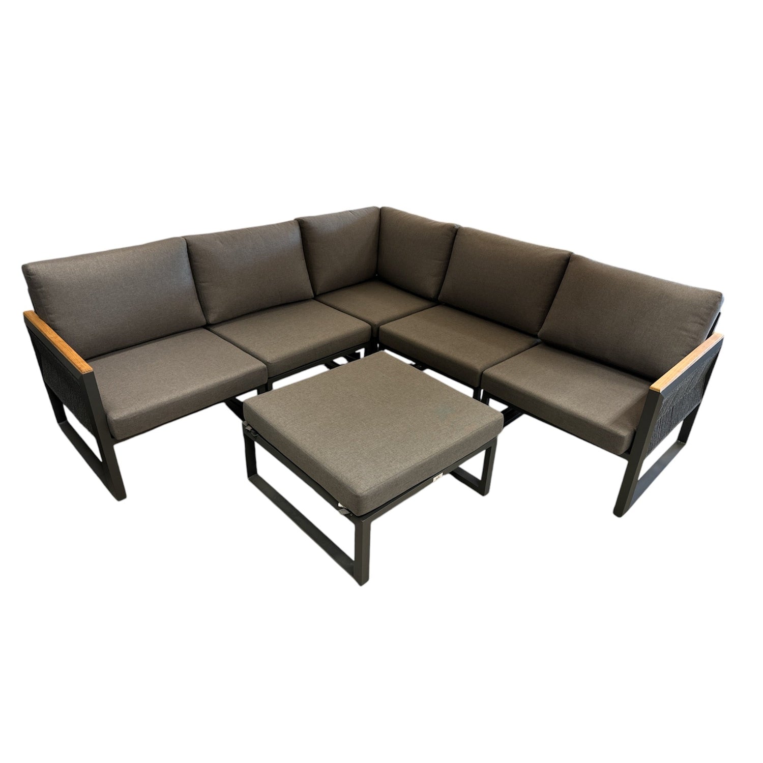 Outdoor Lounges