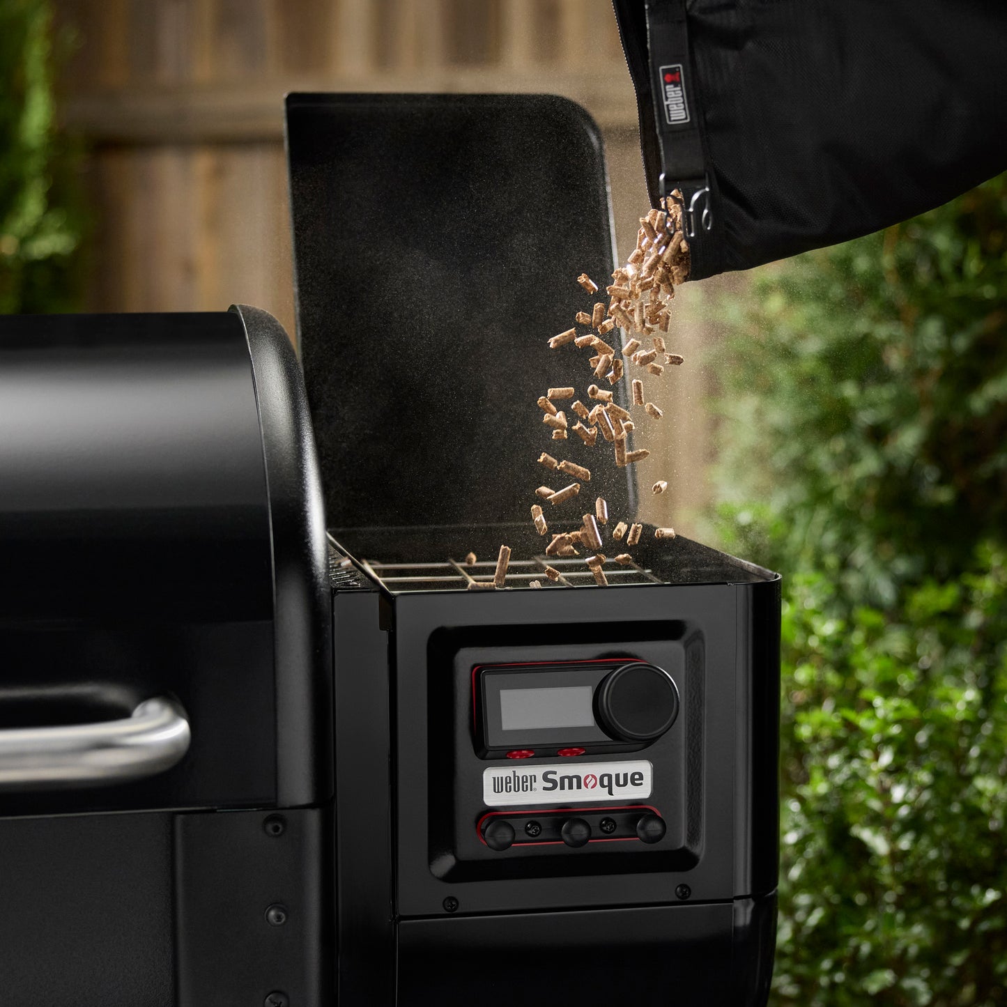 SMOQUE 34'' XL PELLET BLACK