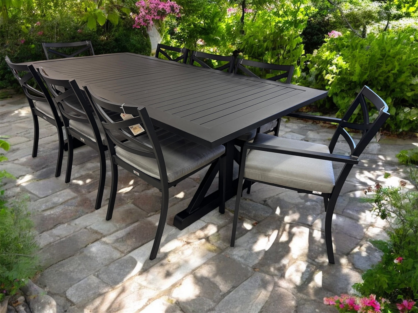 SOUTHAMPTON 9PCE DINING *FLOOR STOCK