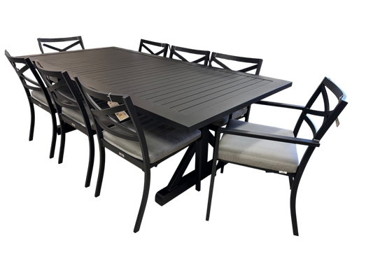 SOUTHAMPTON 9PCE DINING *FLOOR STOCK