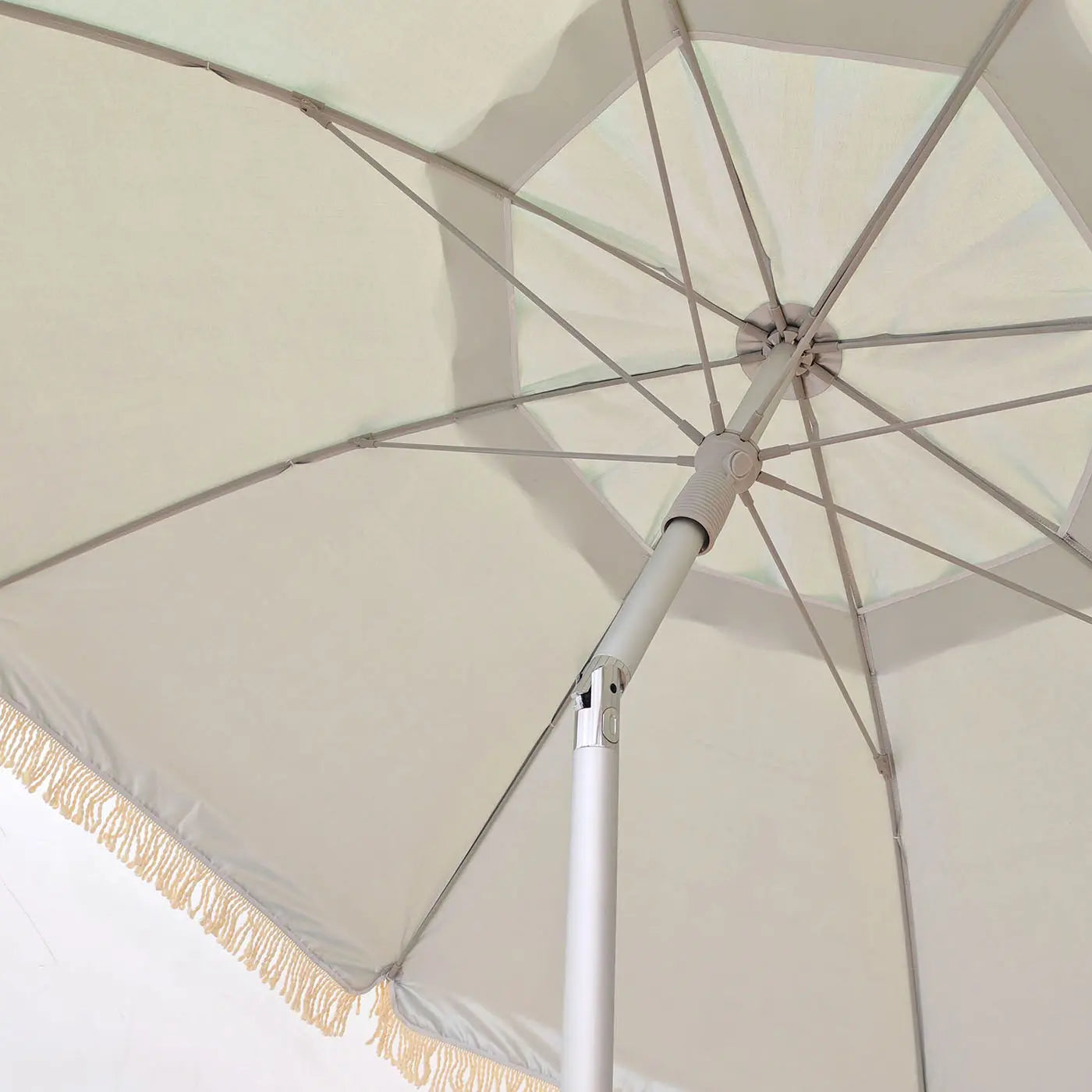 PREMIUM FRINGE BEACH UMBRELLA 210cm